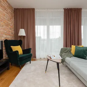Modern Stalowa 2 Bedrooms & Parking By Renters Warszawa